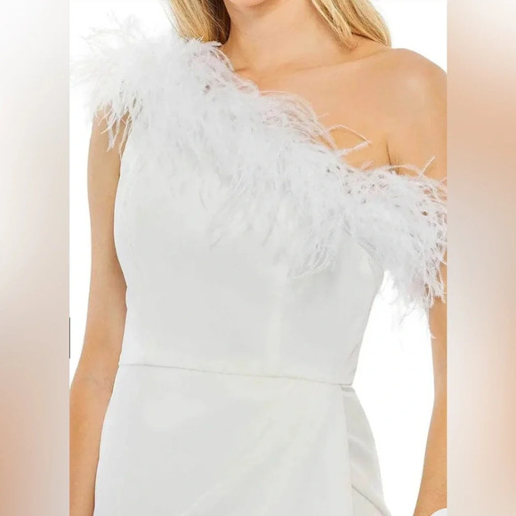Mac Duggal A68147 - Feathered One-Shoulder Dress NWT - Picture 4 of 8